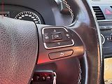 Volkswagen Touran (2012) 1.6TDi, DSG, parnor, navi - náhled 15