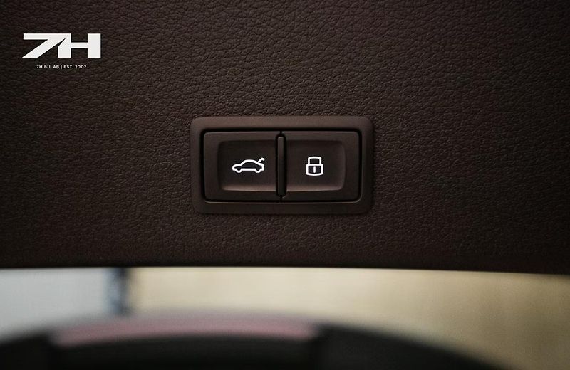 Audi Q8 e-tron 55 Q Kam Vzduch HuD BLIS  - fotka 22 z 23