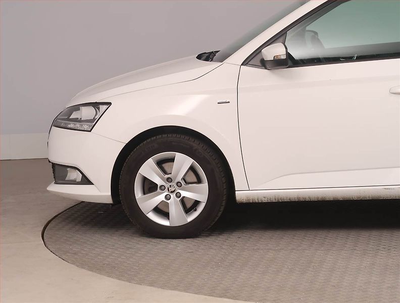 Škoda Fabia (2020) Drive 1.0 TSI, Tempomat - fotka 15 z 18