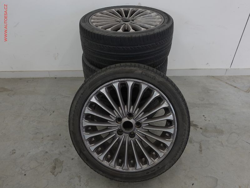 Ford Mondeo (2015) 2.0 TDCi, AT, xenon, park - fotka 24 z 24