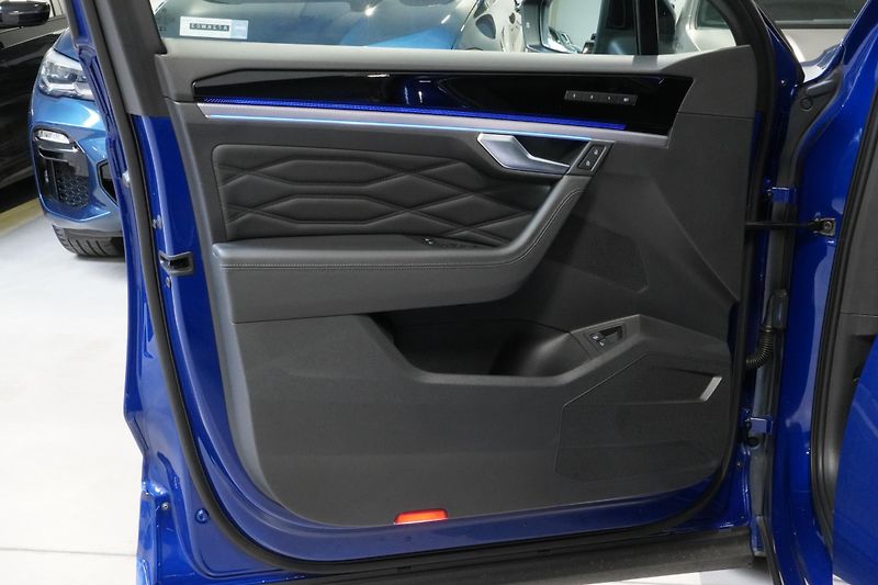 Volkswagen Touareg R ČR,DPH,1.MAJ,360,Tažné,HUD - fotka 20 z 40