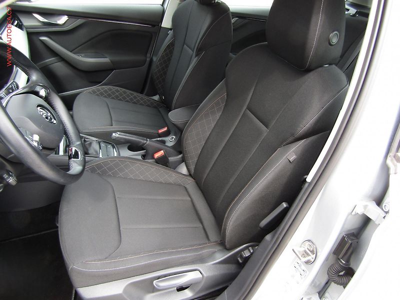 Škoda Kamiq (2021) 1.0 TSi, Business, DSG, LED - fotka 9 z 20