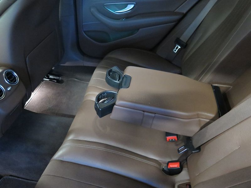 Mercedes-Benz Třídy E (2017) 220d,4M,All-Terrain,tažné, DPH - fotka 21 z 33