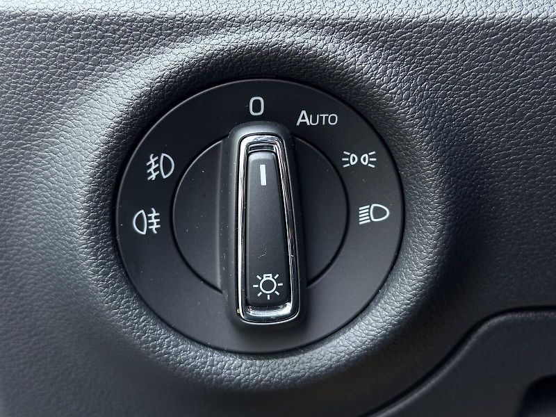 Škoda Kamiq 1.5TSi DSG Monte Carlo 150PS M - fotka 17 z 47