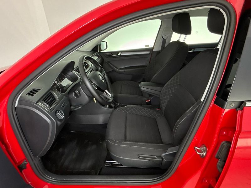 Škoda Rapid Style - fotka 7 z 28