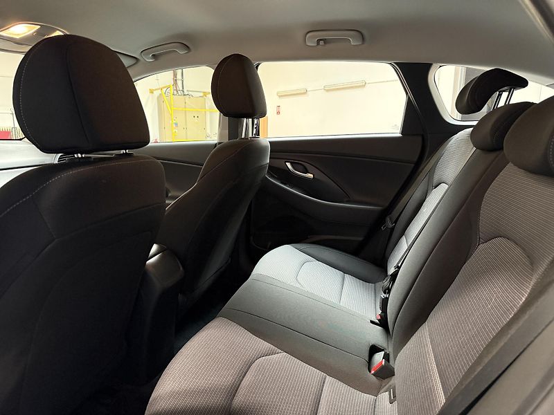 Hyundai i30 1.0 T-GDI Family Comfort kombi - fotka 11 z 13