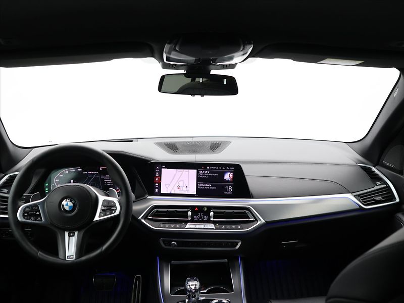BMW X5 3,0 M50d 294kW CZ DPH FULL SER - fotka 31 z 38