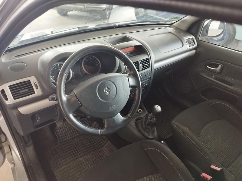 Renault Clio (2009) 1,2i,55kw,KLIMA,SERVISKA - fotka 14 z 21