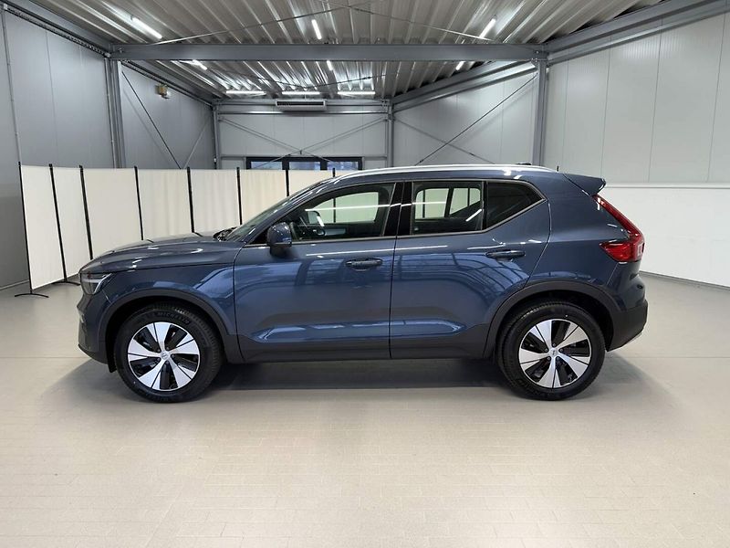 Volvo XC40 (2026) B3 2.0L 163 HP AT7 FWD CORE - fotka 2 z 23