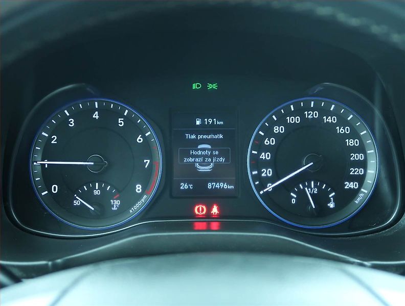 Hyundai Kona (2019) 1.0 T-GDI, ČR,1.maj - fotka 11 z 16