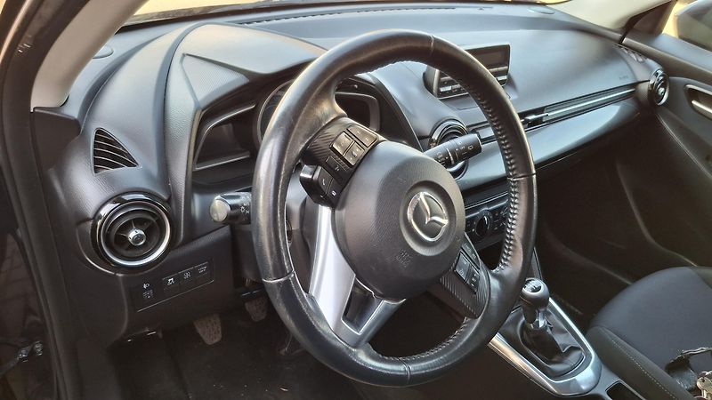 Mazda 2 1.5 66 kw servisní historie - fotka 26 z 39