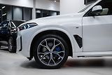 BMW X5 (2025) 30d 7MÍST VZDUCH MASÁŽ WEBASTO - náhled 17