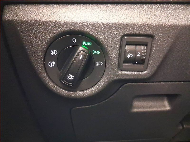 Škoda Scala (2019) Ambition 1.0 TSI, Serv.kniha - fotka 19 z 20