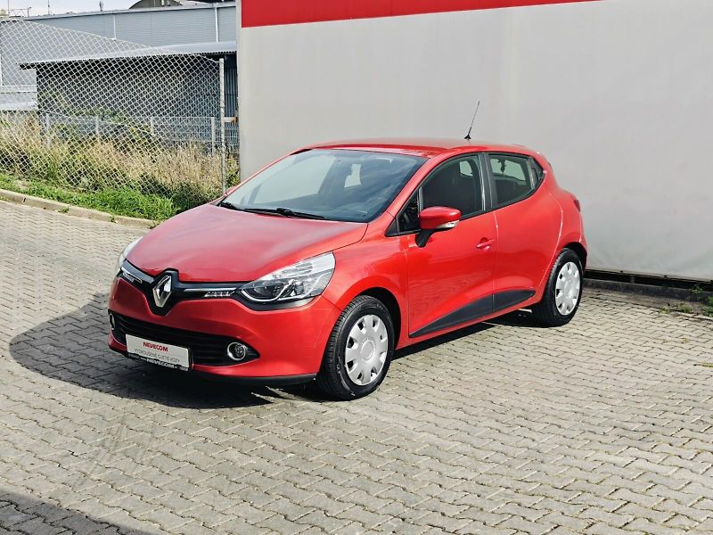 Renault Clio (2015) 1,2 16V 54 kW Limited - fotka 36 z 40
