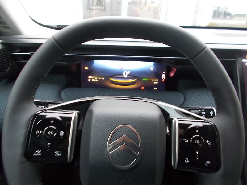 Citroën C5 Aircross (2026) PLUS Hybrid 145k Automatic - fotka 12 z 16