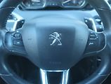 Peugeot 2008 (2016) 1.2 PureTech, Automat - náhled 16