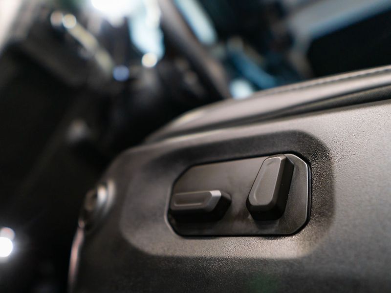 Jeep Wrangler (2026) 3.6 V6 Rubicon X, Naviják - fotka 15 z 39