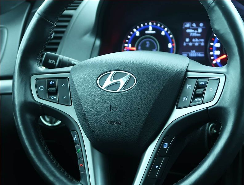 Hyundai i40 (2019) 1.6 CRDi, Serv.kniha, Navi - fotka 18 z 18
