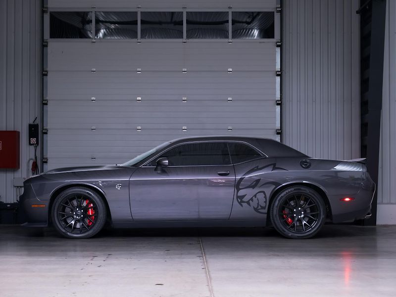 Dodge Challenger SRT HELLCAT 6.2 V8 | 527 kW  - fotka 12 z 56