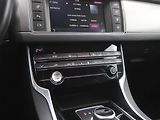 Jaguar XF (2018) 20d, Automat, Kůže, Navi - náhled 18