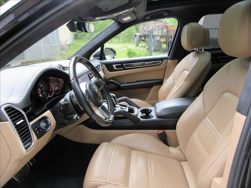 Porsche Cayenne S, 441HP, HeadUp, Pano, Bose, - fotka 11 z 40