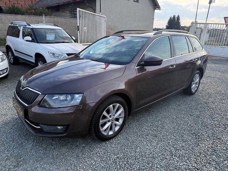 Škoda Octavia 2.0 TDI ELEGANCE - fotka 3 z 13