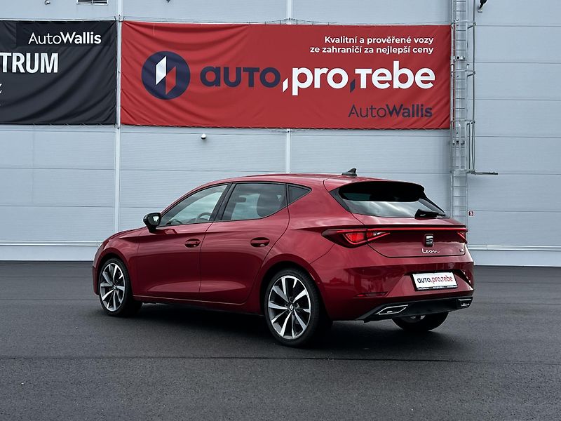 Seat Leon 1.5eTSI 110kW DSG FR-Line  - fotka 4 z 23