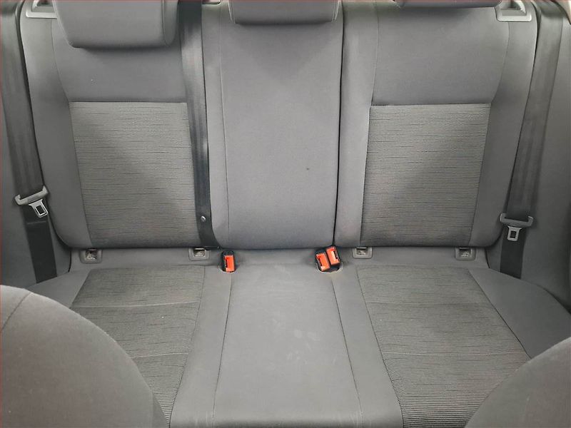 Volkswagen Golf (2007) 1.9 TDI, po STK, Tažné - fotka 10 z 14