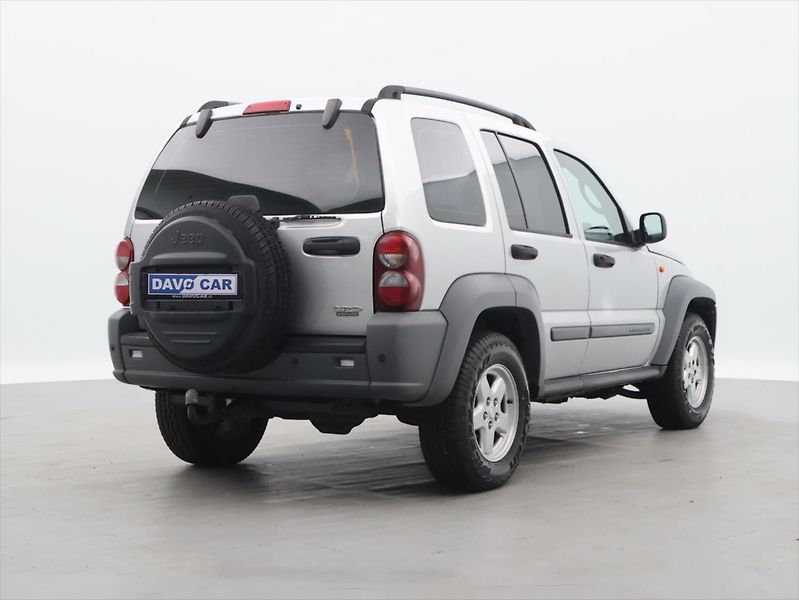 Jeep Cherokee 2,8 CRD 120kW 4x4 Limited Tažn - fotka 6 z 26