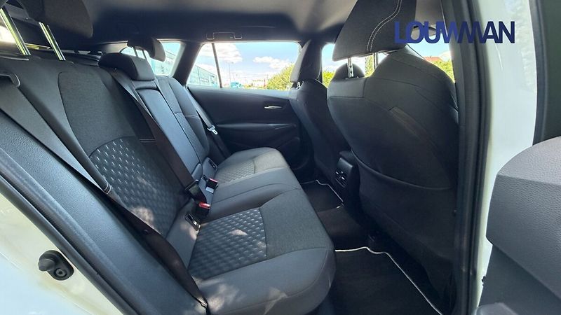 Toyota Corolla 2.0 HEV e-CVT COMFORT TECH - fotka 19 z 24