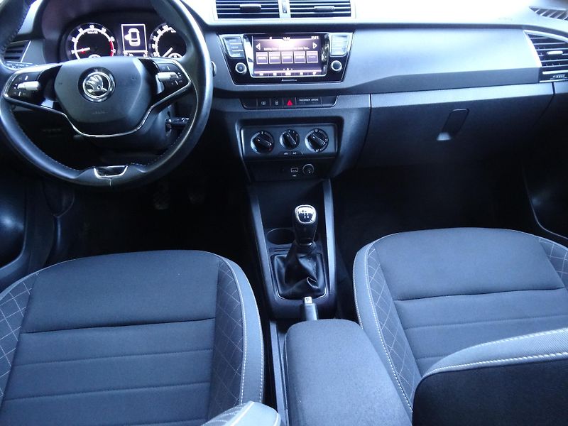 Škoda Fabia K.1.0TSi Ambi.Plná nádrž+kola - fotka 5 z 15