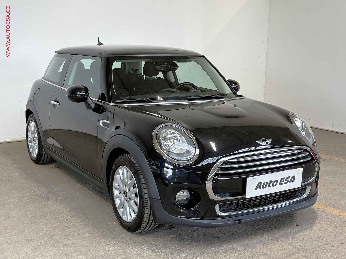 Mini Cooper 1.5, Kůže, navi, +ALU
