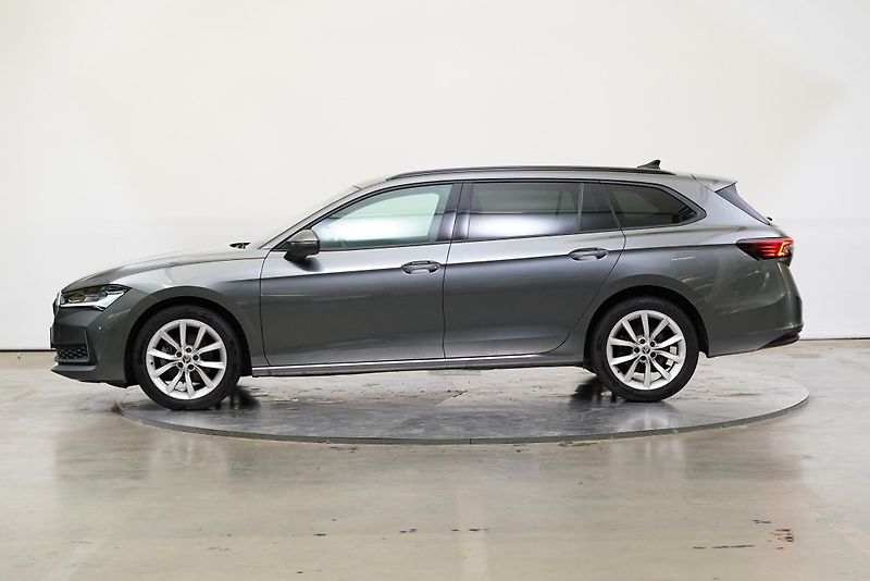 Škoda Superb - fotka 3 z 28