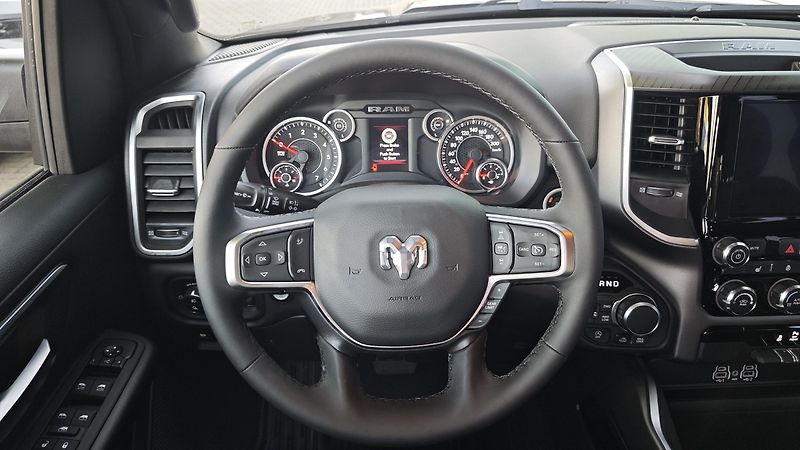 Dodge RAM (2026) 1500, 5.7 V8  Bighorn MY26 - fotka 33 z 50