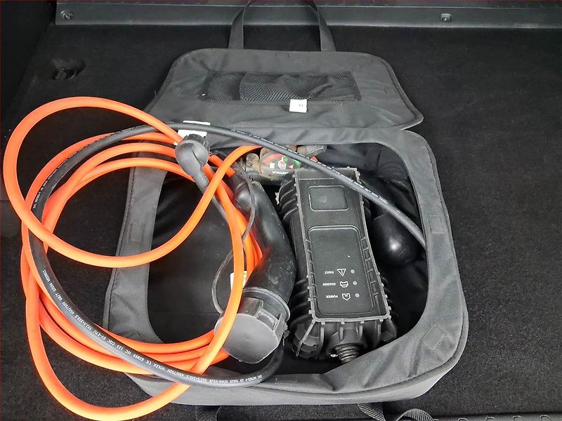 Opel Combo (2022) Electric 50kWh, SoH 100% - fotka 19 z 19