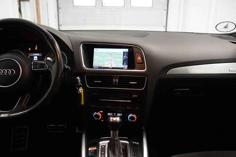 Audi SQ5 3.0TDI 313PS QUATTRO AUZTOMAT - fotka 22 z 28