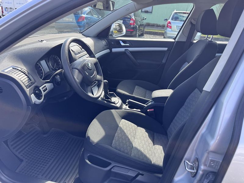 Škoda Octavia II 1.6 TDI,2009,1.Majitel,ČR - fotka 9 z 18