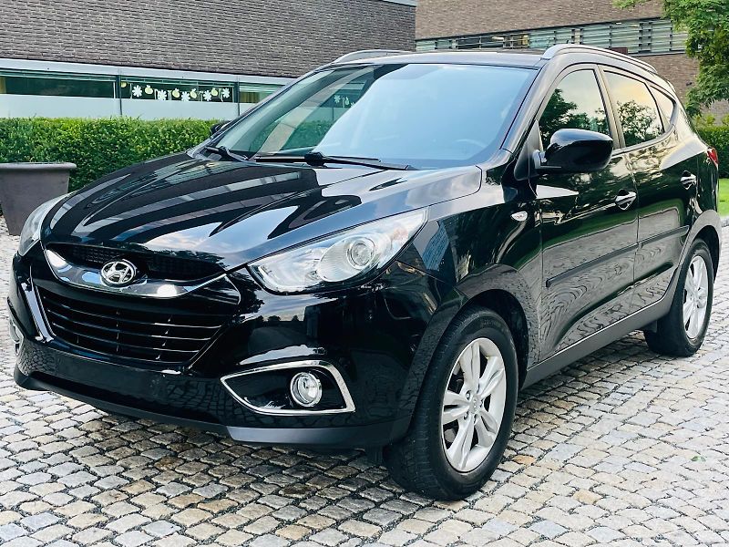 Hyundai ix35 2.0i MANUÁL VÝHŘEV TAŽNÉ - fotka 4 z 43