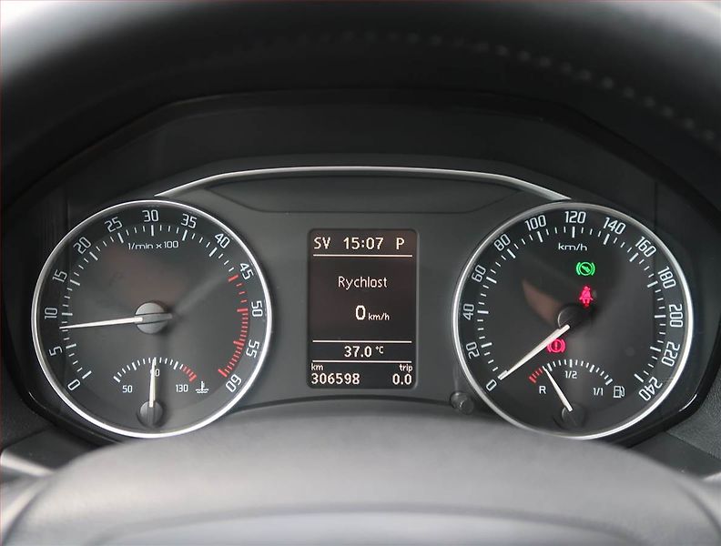 Škoda Octavia (2009) Laurin&Klement 2.0 TDI - fotka 11 z 26