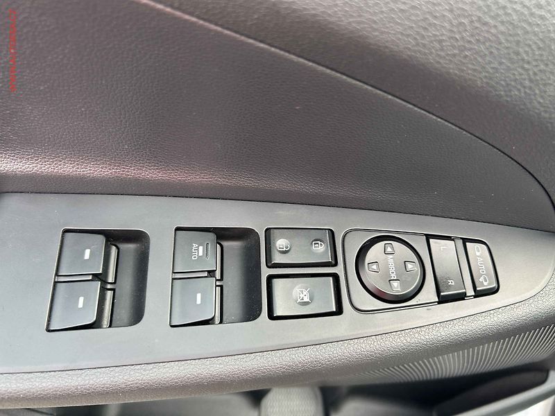 Hyundai Tucson (2016) 1.7CRDi, 2.maj,ČR, Navi - fotka 11 z 19