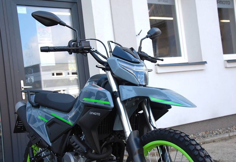CFMOTO (2026) 250 Dual Sport - fotka 13 z 25