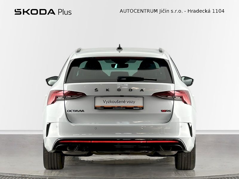 Škoda Octavia (2022) Combi 2.0TSI 180kW RS - fotka 6 z 38
