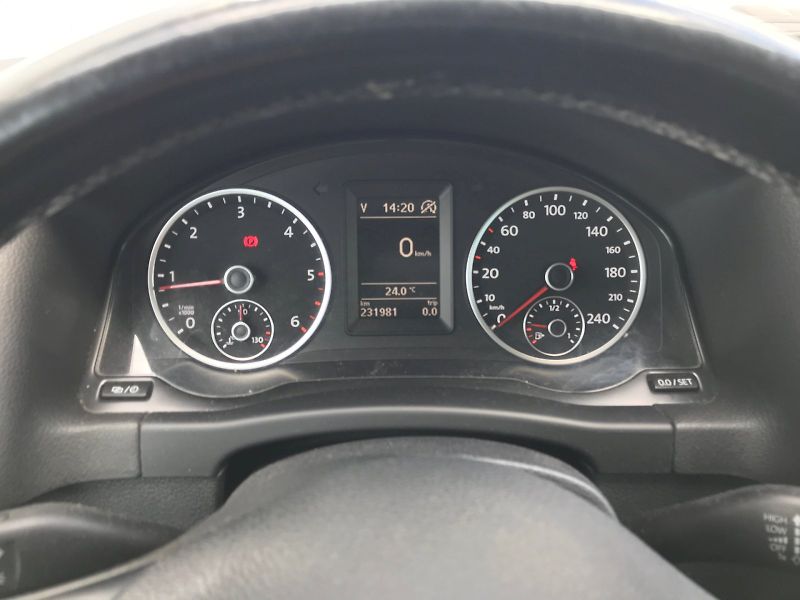 Volkswagen Tiguan (2021) 2,0 TDI 4Motion - fotka 8 z 22