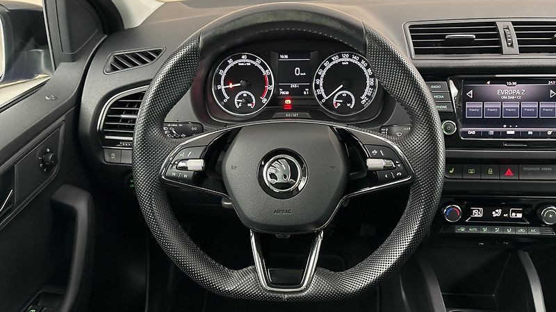 Škoda Fabia 1.0 TSI Combi - fotka 9 z 24