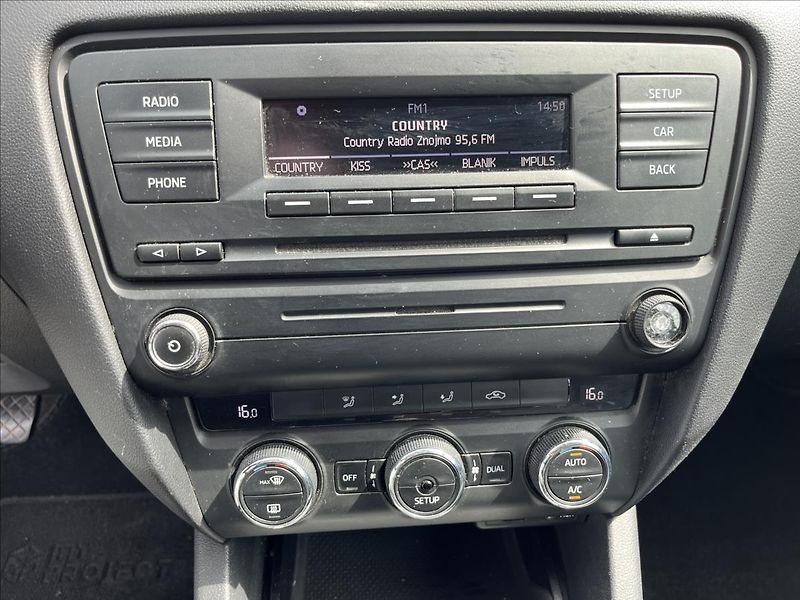 Škoda Octavia 1,6 TDi AMBIENT KLIMA STK 1/28 - fotka 17 z 34