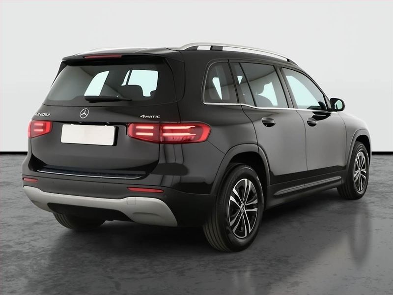 Mercedes-Benz GLB (2024) 200 d 4MATIC - fotka 5 z 21