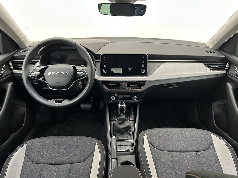 Škoda Scala 1.0 TSI Top selection - fotka 5 z 28