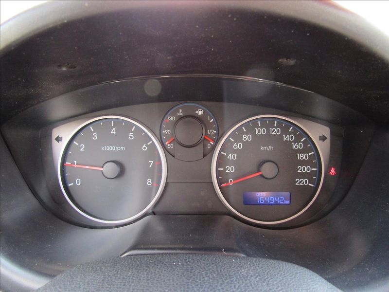 Hyundai i20 1,2 i 57kW - fotka 13 z 24