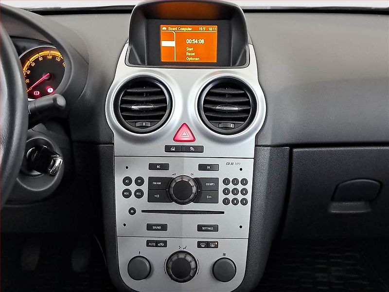 Opel Corsa (2012) 1.4, po STK, zamluveno - fotka 12 z 15