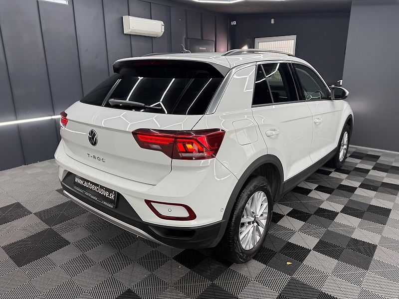 Volkswagen T-Roc (2022) 1.5 TSI Style DSG - fotka 9 z 27